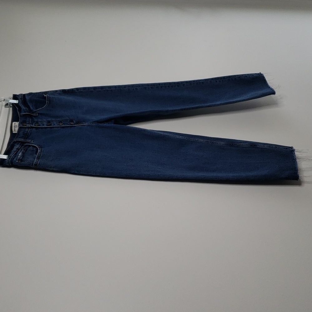Abercrombie & Fitch The Mom Jeans button-front high-rise raw hem size 6/… - Picture 3 of 12